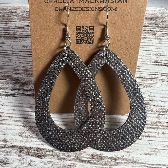 #17 Black and Silver Embossed Leather Earrings - Picture 5 of 7